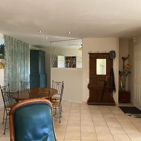 Maison Familiale Avec Piscine Privee Et Parking A - Fr-1-336-120 * Angles (Vendee)