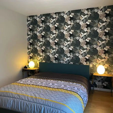 Holiday home Maison Familiale Avec Piscine Privee Et Parking A - Fr-1-336-120