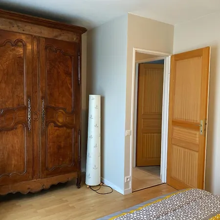 Maison Familiale Avec Piscine Privee Et Parking A - Fr-1-336-120 *