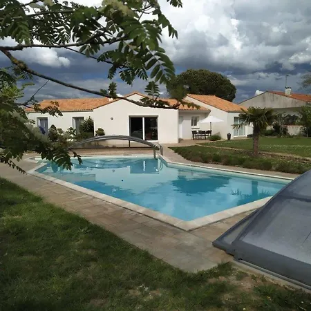 Maison Familiale Avec Piscine Privee Et Parking A - Fr-1-336-120 Holiday home *